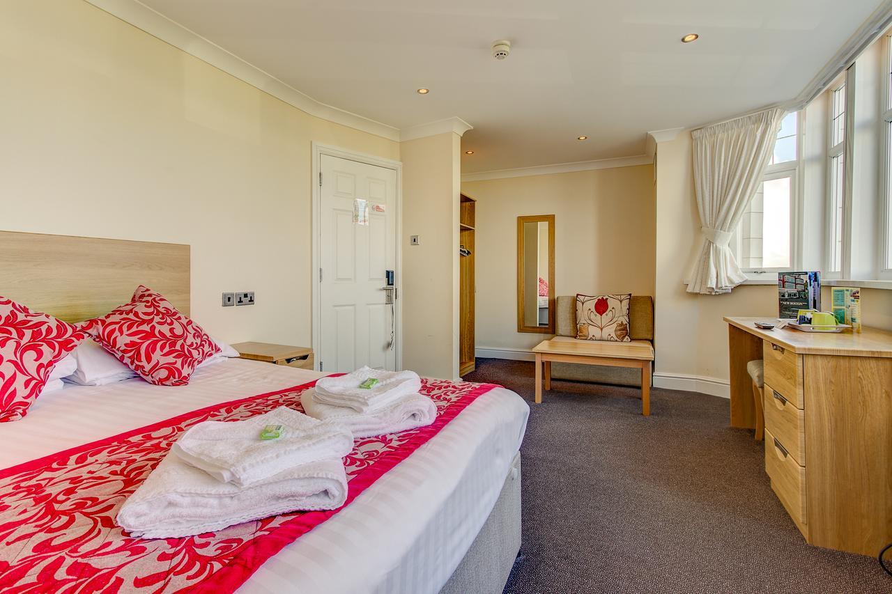 New Boston Guest Accommodation ฟลีตวูด ภายนอก รูปภาพ